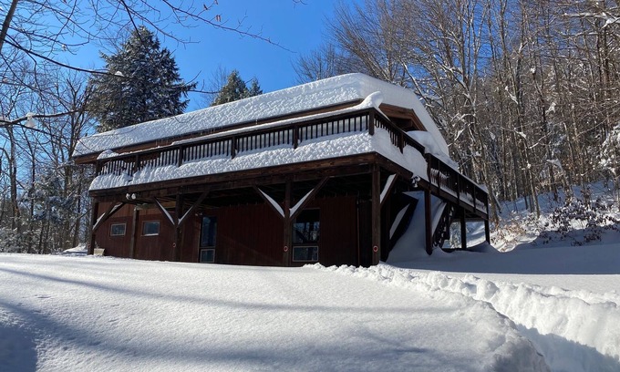 Ludlow Ski Chalet | Okemo 6 Bedroom Chalet.