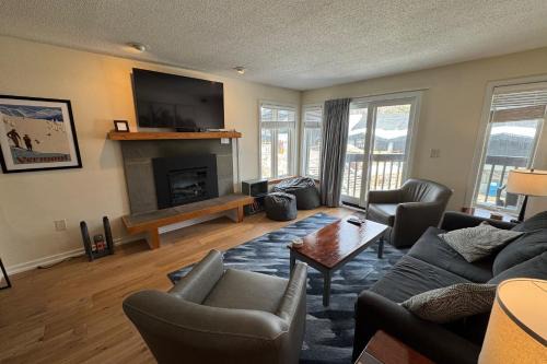 Ludlow Apartment | Okemo Mountain Lodge A208