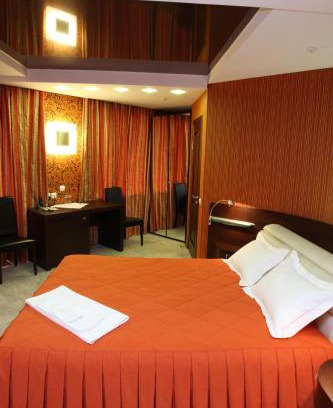 Svitlovodsk Hotel | Okolytsia