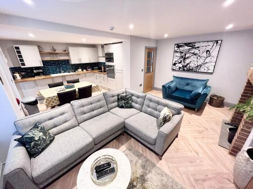 Cromer Apartment | Olívia-Rojo
