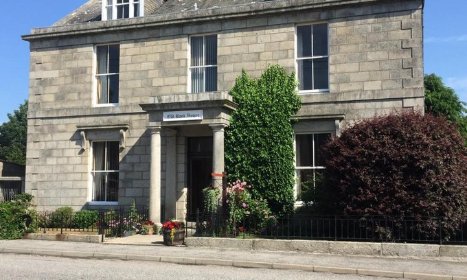 Old Deer Bed & Breakfast | Old Bank house