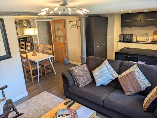 Ashwick Apartment | Old Brewery home with pool and gym access