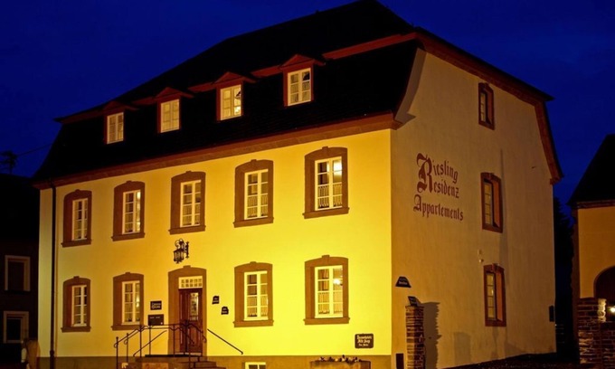 Longuich Apartment | Old Castle Longuich - Riesling Residence - Riesling Residence Manor House