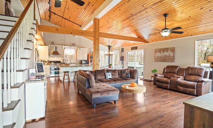 Creola Cabin | Old Faithful Getaway | Fire Pit | HotTub