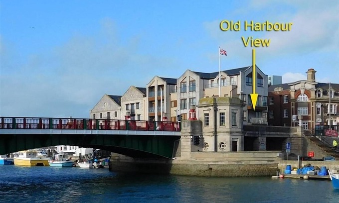Weymouth Cottage | OLD HARBOUR VIEW, family friendly in Brewers Quay Harbour