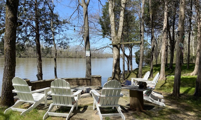 Castalian Springs House | OLD HICKORY LAKE — HOUSE ON THE WATER