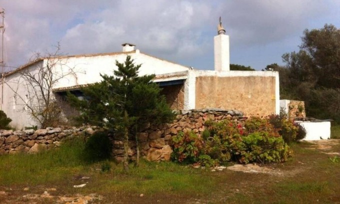 Es Cap de Barbaria House | OLD HOUSE OF PAYES, CAP DE BARBERIA GARDEN AREA AND PRIVATE PARKING