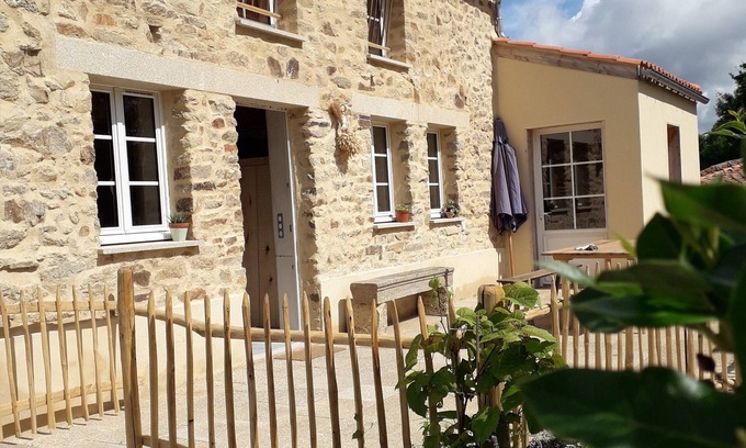 Nesmy House | Old house renovated ecologically