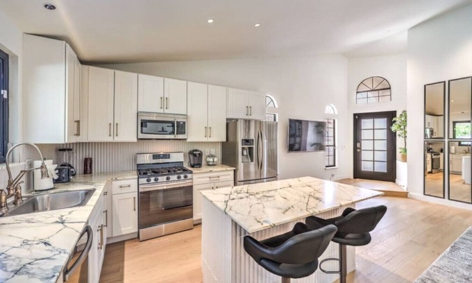 Green Valley North House | Old Mill | Chic Modern Bungalow in Green Valley!