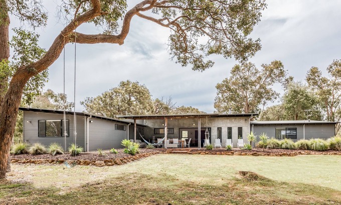 Quindalup House | Old Mill Grove—Bush Escape Near Beaches & Wineries