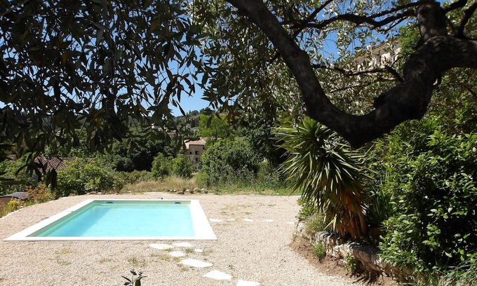 Seillans House | OLD PROVENCALE HOUSE WITH SWIMMING POOL 8x4, shaded parking area