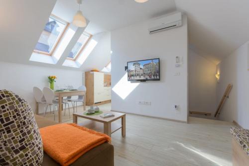 Ljubljana City Centre Apartment | Old Town first floor
