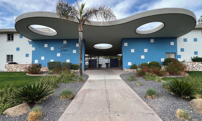 South Scottsdale Condo | Old Town Scottsdale: An Oasis at 50% off for Summer!