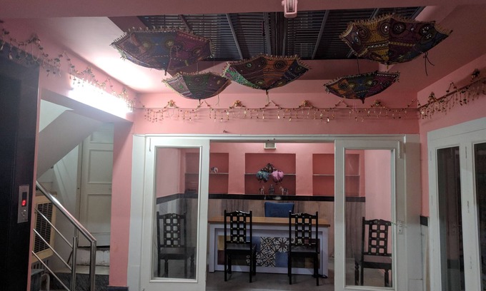 Pink City House | Old Traditional heritage house with Royal feel located in main pink city
