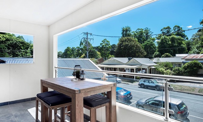 Olinda Apartment | Olinda Two Bedroom Apartment B2 - This beautiful and comfortably furnished apartment is centrally located in the village of Olinda.