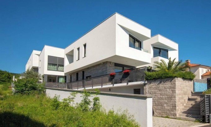 Zurkovo Apartment | Oliva 2 by Interhome
