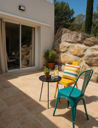 Trans-en-Provence Apartment | Oliva - Studio indépendant pour vos déplacements professionnels
