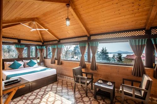 Nishat-Shalimar Hotel | Olive County, Srinagar