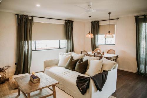 Winton House | Olive Grove Winton