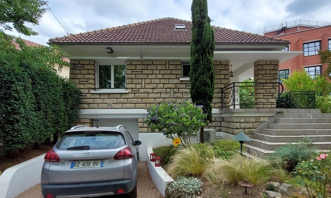 Bagneux House | Olympic Home 30mn to the Center of Paris by Line 4 Station Barbara 4mn Walking