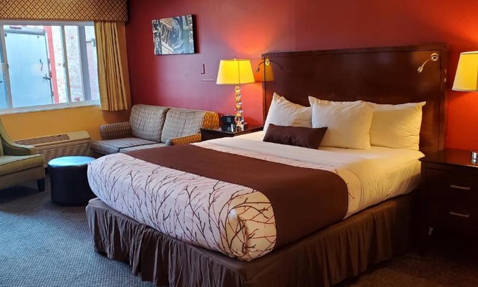 Aberdeen Hotel | Olympic Inn & Suites