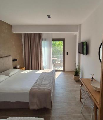 Paralia Pantaleimonos Apartment | Olympus Suites