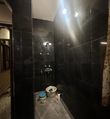 Karol Bagh Apartment | Om kuteer