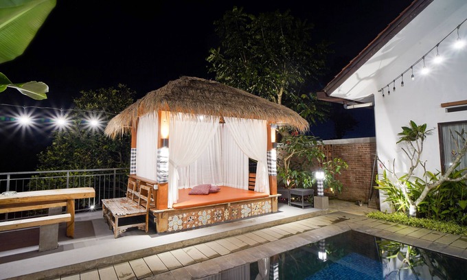 Parongpong Villa | Omah Angkul Angkul Villa