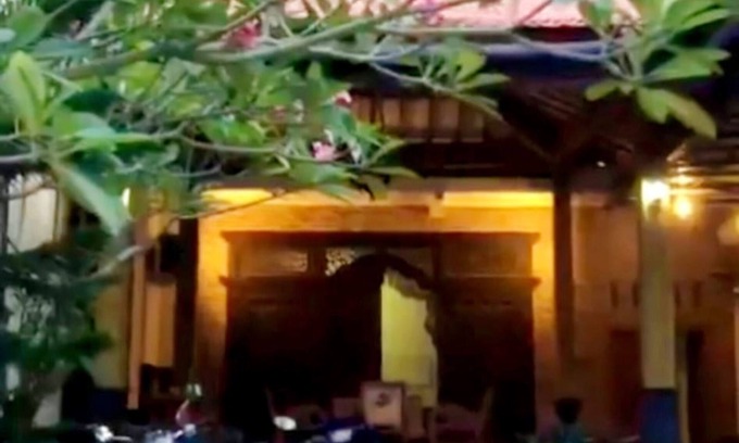 Sumberagung Hotel | Omah Joglo Pulau Merah