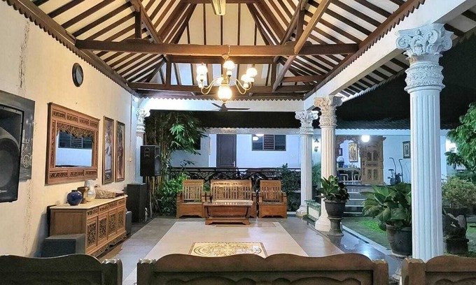 Prambanan Hotel | Omah Keniten