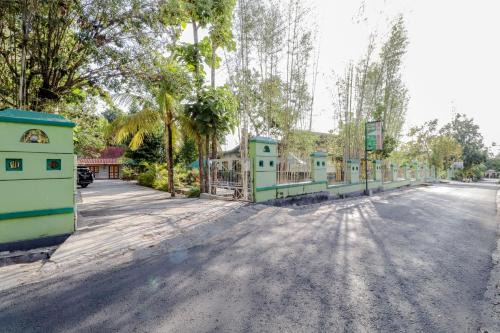 Wonosari House | Omah Nggunung Cafe & Homestay