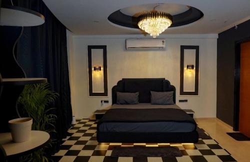 Mohangarh Apartment | Omaxe Hazratganj- Healing Staytion- Lucknow