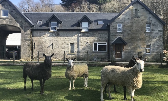 Lochgilphead Cottage | On a private hill farm estate. Set in stunning scenery close to the coast.