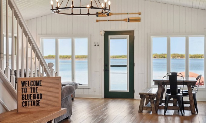 Annandale Cabin | on Clearwater Lake