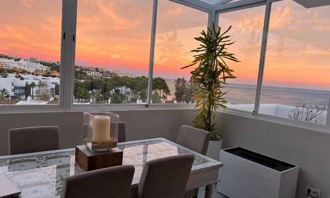 Estepona Apartment | On the beach - Penthouse on the Mediterranean