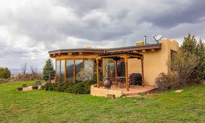 Arroyo Seco House | On the Farm - Taos Sunset Views and Night Skies