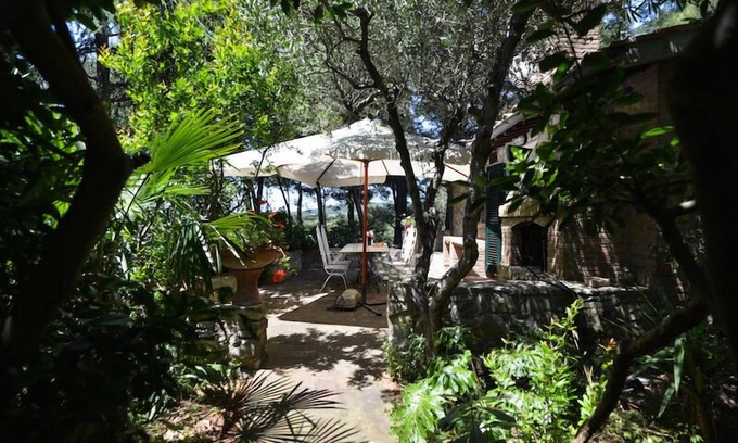 Rosignano Marittimo Hotel | On the hill in Tuscany, overlooking the sea. For 2 to 4 people