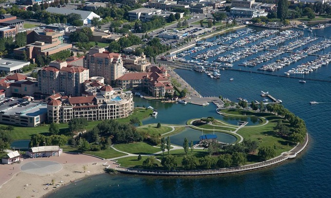 Kelowna Central Business District Condo | ON THE LAKE-Royal Kelowna Residence Club- Secured Boat Moorage available!