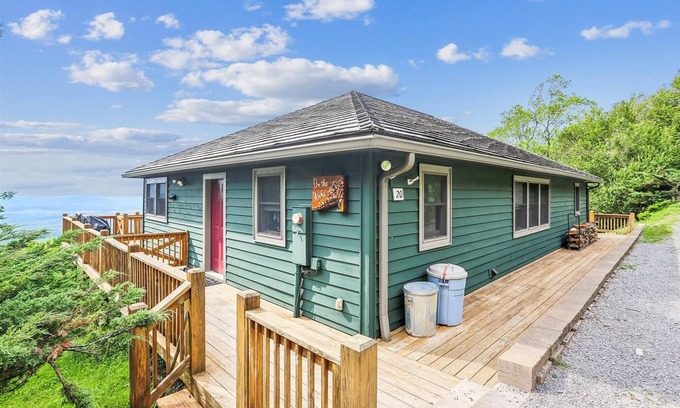 Timberline House | On The Rocks : 5 BR, 4 BA House in Canaan Valley, Sleeps 14