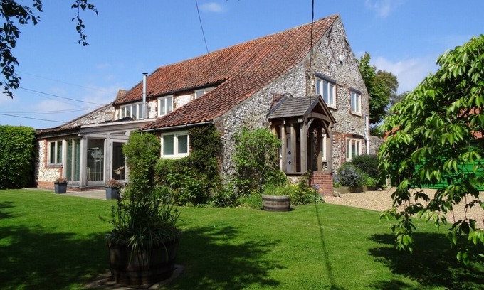 Holme House | Once a Catle Barn, now Spacious Luxury Accommodation!