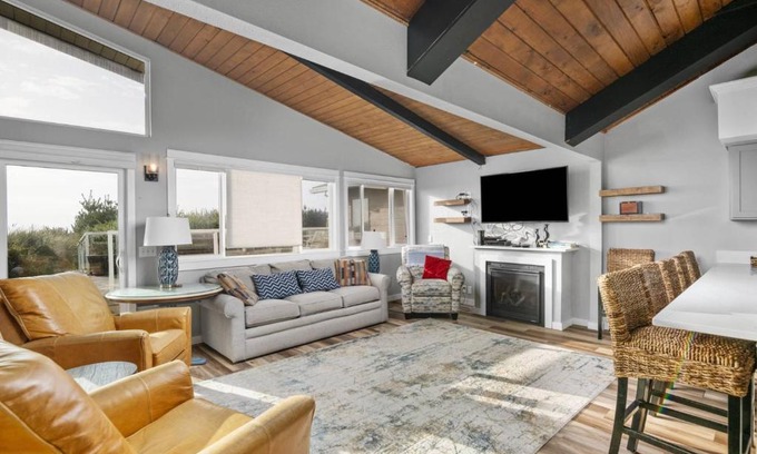 Rockaway Beach House | Once Upon a Tide