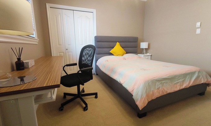 Richmond House | One bedroom and one bathroom with independent entrance, free Wi-fi, free parking