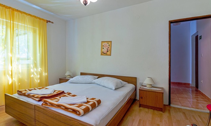 Zastrazisce Apartment | One bedroom apartment with terrace Cove Vela Stiniva, Hvar (A-14511-a)