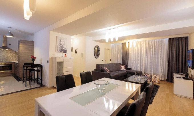 Gare Apartment | One-Bedroom Apartment with Terrace