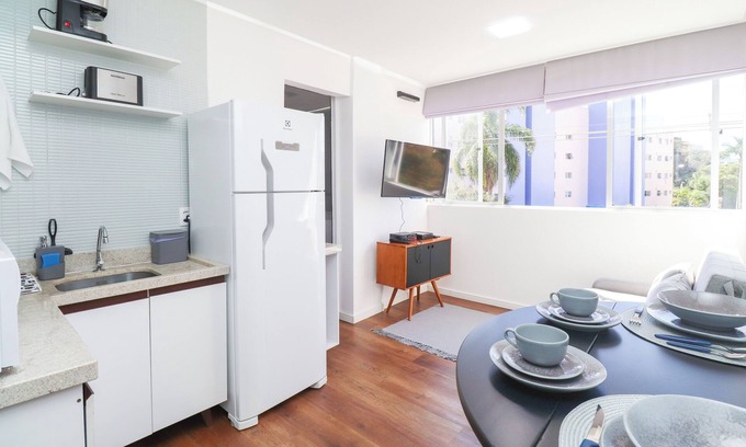 Alto da Gloria Apartment | One-bedroom apartment near Couto Pereira Stadium
