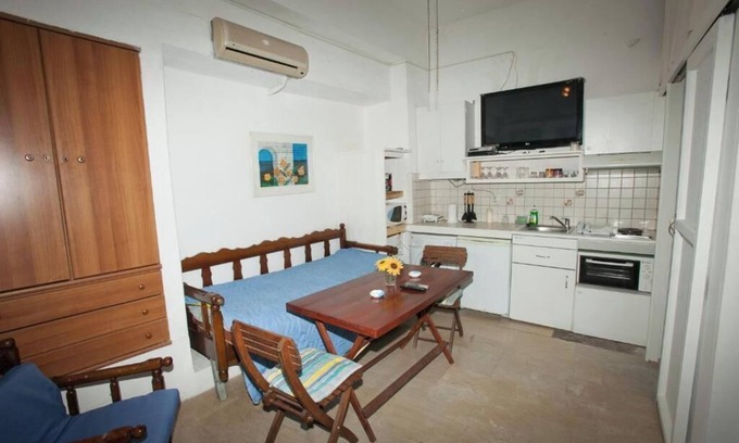 Skala Apartment | One-Bedroom Apartment