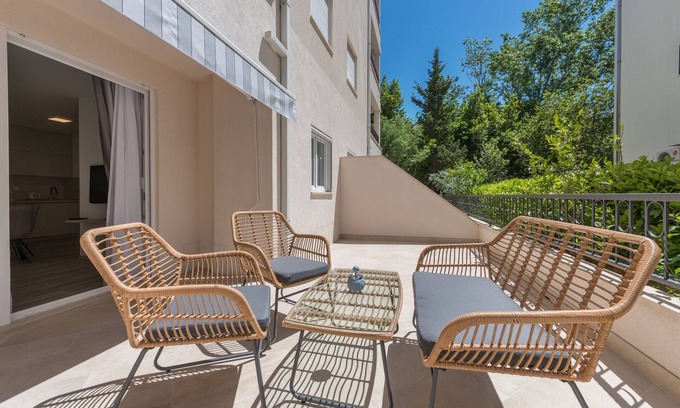 Donja luka Apartment | One bedroom apartment with terrace Makarska (A-19134-d)