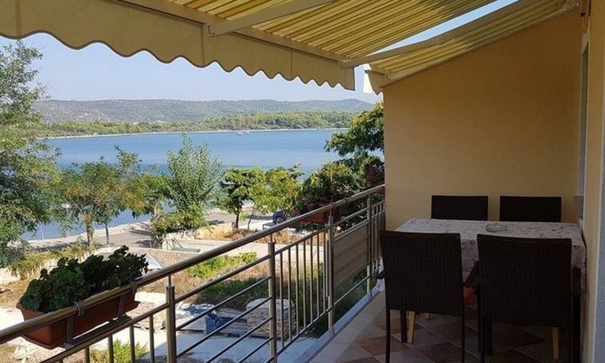 Veli Rat Apartment | One bedroom apartment near beach Veli Rat, Dugi otok (A-437-a)