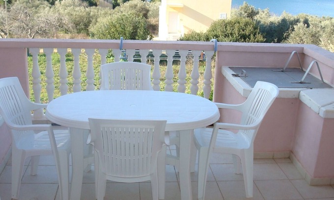 Soline Apartment | One bedroom apartment with terrace and sea view Cove Soline, Dugi otok (A-448-a)