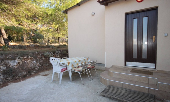 Pomer Apartment | One bedroom apartment with terrace Pomer, Medulin (A-7294-a)